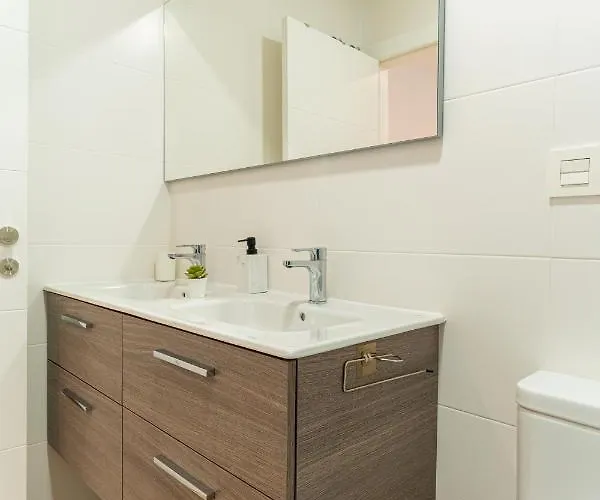 Apartment Atp Vega De Aca A 5 Minutos De La Playa - Parking Privado Gratis! *